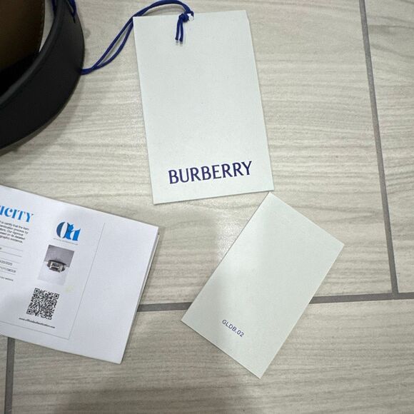 NWT men’s Burberry nova check belt size 32   80 cm comes with authentication pap - Picture 5 of 7